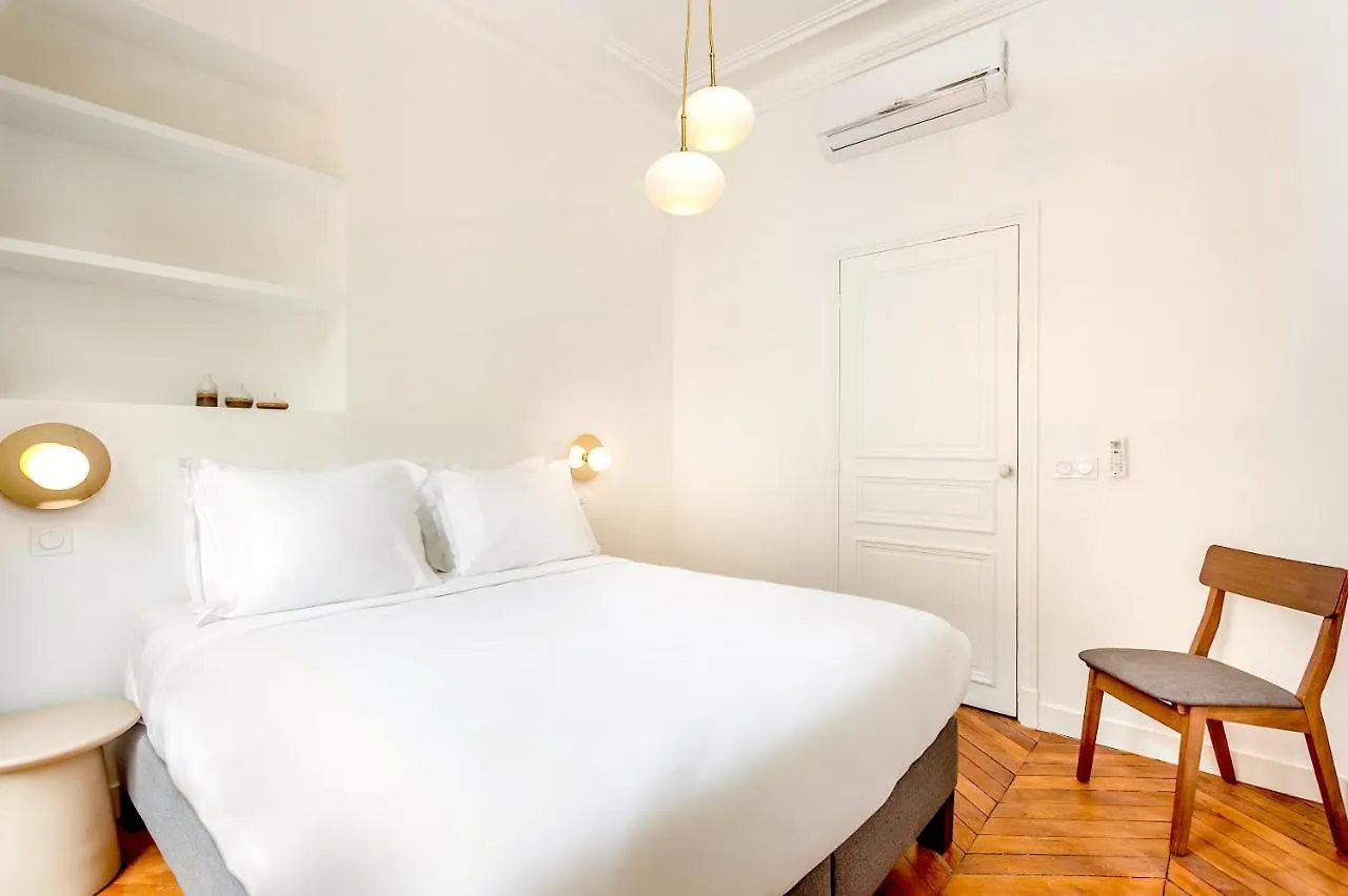 Habitat Parisien - 2Br-2Ba - Ac - Balcony - Opera Apartment France